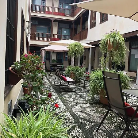 Be You Hostel Grenada